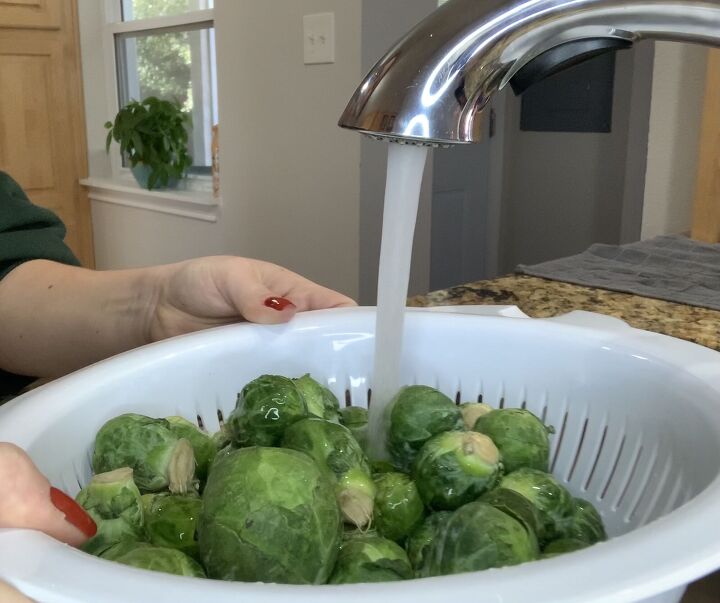 merry bright brussels sprout salad, Washing the sprouts prior to the first cut