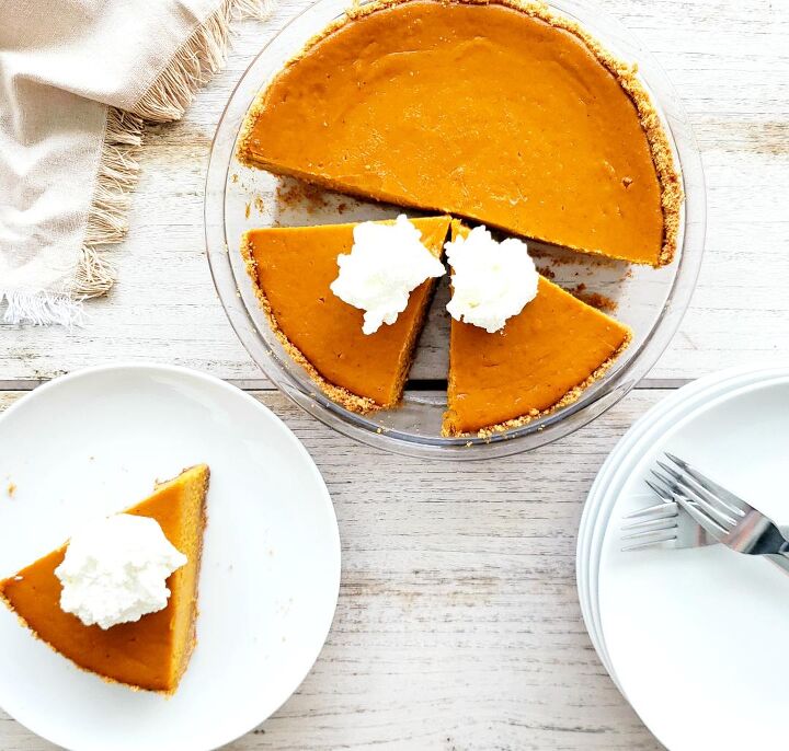s this thanksgiving ditch traditional desserts and impress your, Graham Cracker Crust Pumpkin Pie