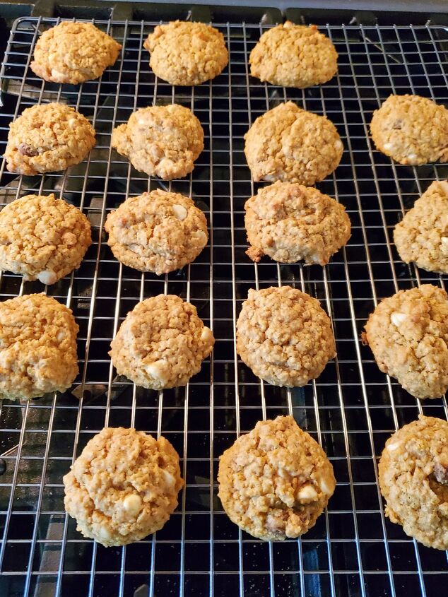 how to make pumpkin oatmeal cookies