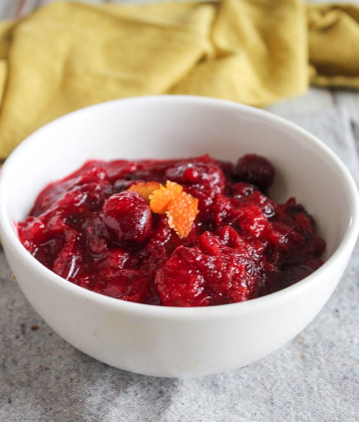 homemade cranberry sauce with ginger