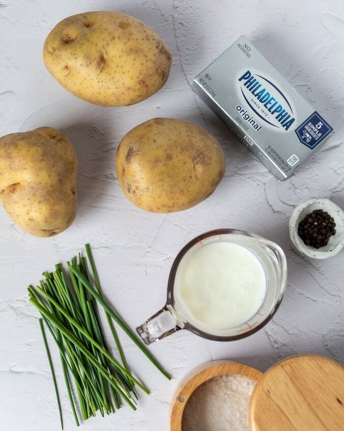 buttermilk chive mashed potatoes with cream cheese