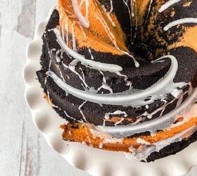This Creamy & Chocolately Marble Bundt Cake Will Wow!