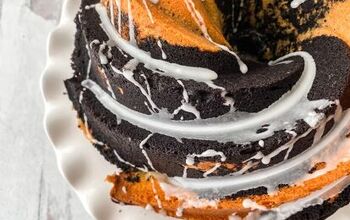 This Creamy & Chocolately Marble Bundt Cake Will Wow!