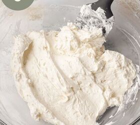 <u>Mix an 8 oz block of cream cheese with THIS for a no-bake dessert you'll be making over & over again this season</u>