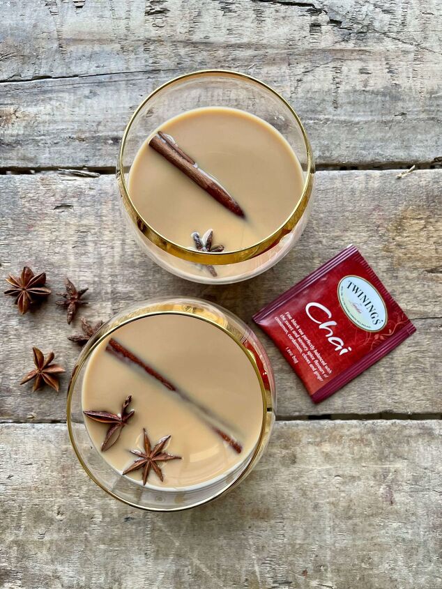 easy chai tea white russian cocktail a life unfolding, Chai Tea White Russians garnished with Cinnamon and Anise