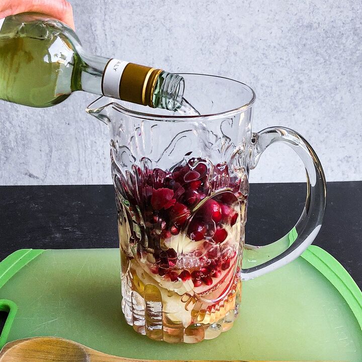 , Pour in the wine