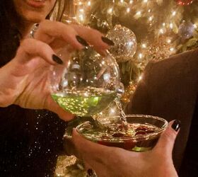 Transform a classic cocktail into the most holiday-appropriate drink ever