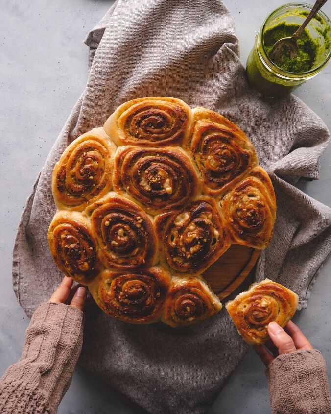 s 11 of the most fragrant breads of all time, Pesto Parm Pull Apart Buns