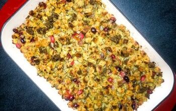 Cornbread Dressing With Sausage and Cranberry