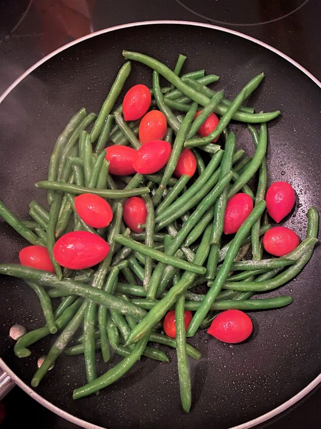 parmesan green beans and tomatoes
