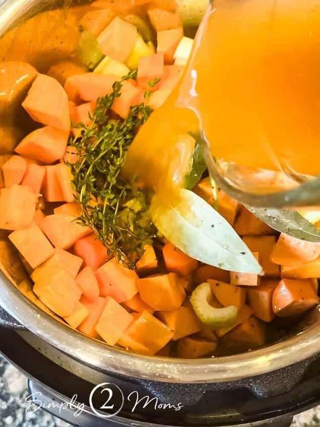 the best savory autumn squash soup