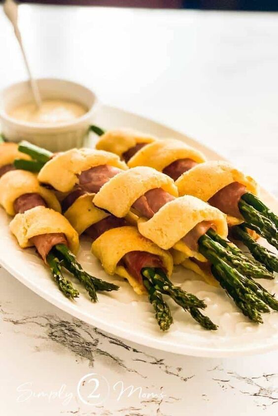 s 11 appetizers for new year s parties, Low Carb Asparagus Ham Twists