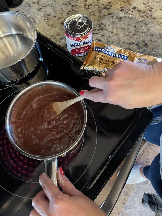 super easy chocolate chip cookie bars recipe