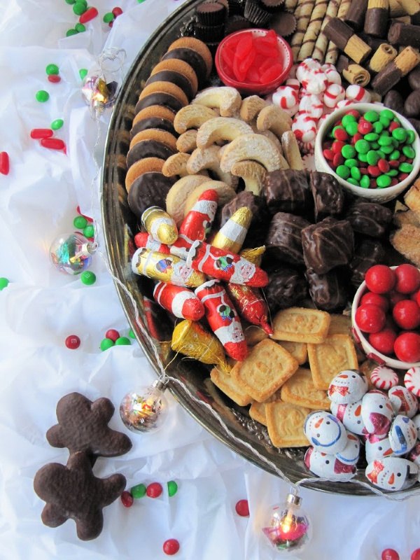 christmas cookie candy board using finds from your grocery store