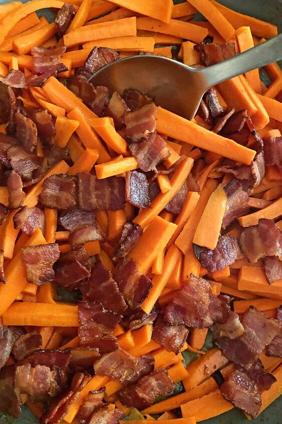 carrots with bacon and maple syrup