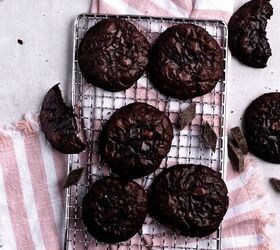 Flourless Fudgy Chocolate Cookies