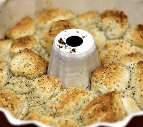 Garlic Parmesan Biscuit Pull Apart Bread Recipe