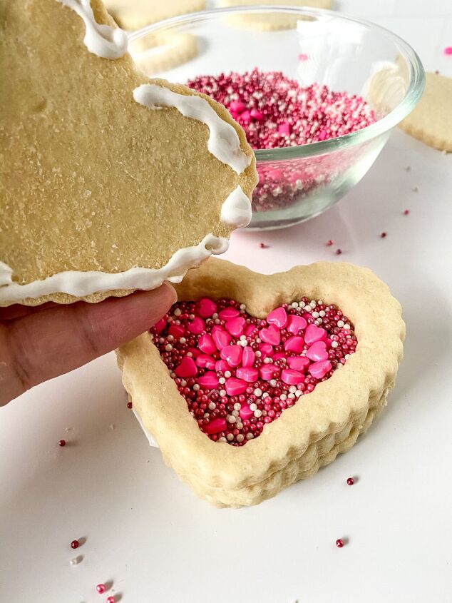 adorable valentine cookie boxes