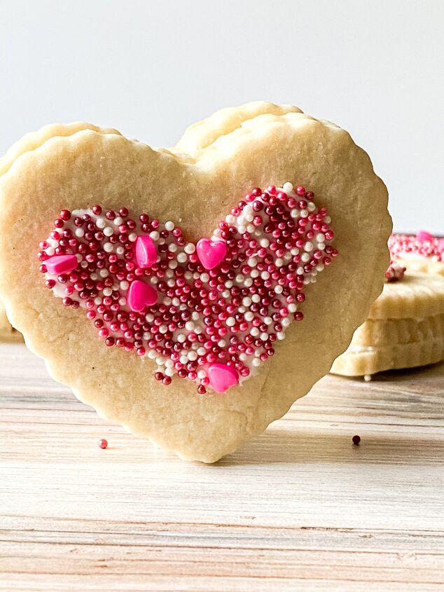 adorable valentine cookie boxes