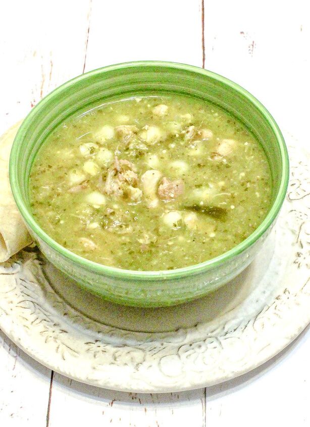 green pozole pozole verde mexican hominy soup with chicken por