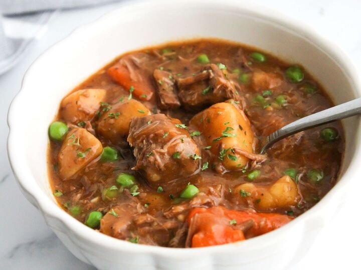 Easy Crockpot Irish Beef Stew | Foodtalk
