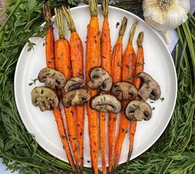 Roasted Garlic Carrots and Mushrooms With Thyme