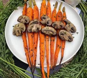 https://cdn-fastly.foodtalkdaily.com/media/2022/01/03/6702823/roasted-garlic-carrots-and-mushrooms-with-thyme-happy-honey-kitchen.jpg?size=720x845&nocrop=1