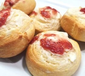 the 4 ingredients strawberry danish easy breakfast recipe you will lov