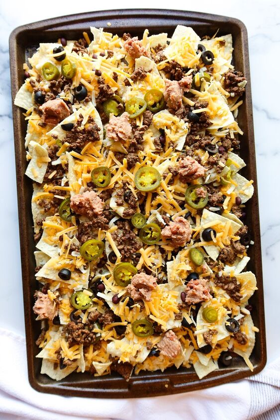 sheet pan nachos with ground beef
