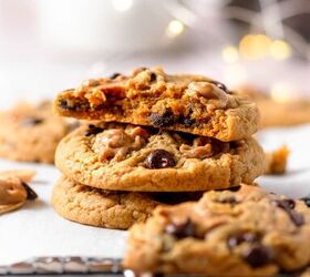 Vegan Peanut Butter Chocolate Chip Cookies