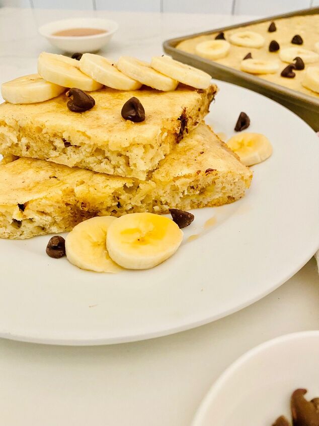 sheet pan banana chocolate chip pancakes