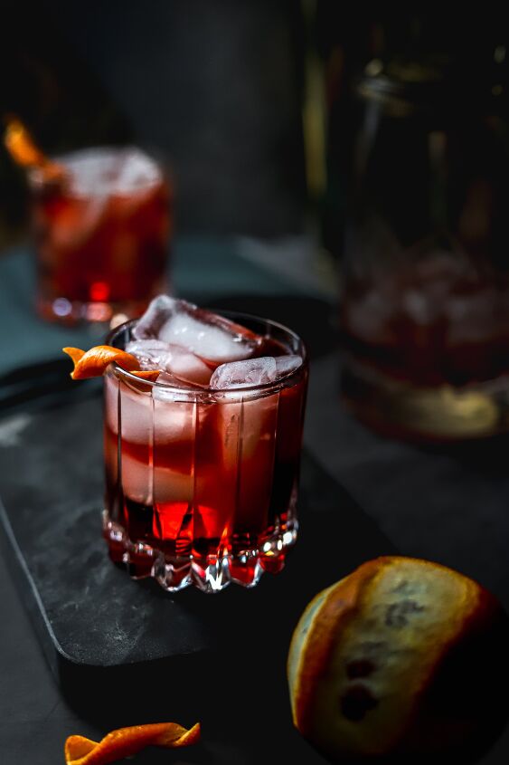 easy classic negroni recipe, The classic Negroni is a beautiful drink and it s citrus and spice notes make it perfect for the holidays but don t limit yourself to that