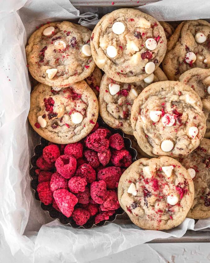 white chocolate and raspberry cookies