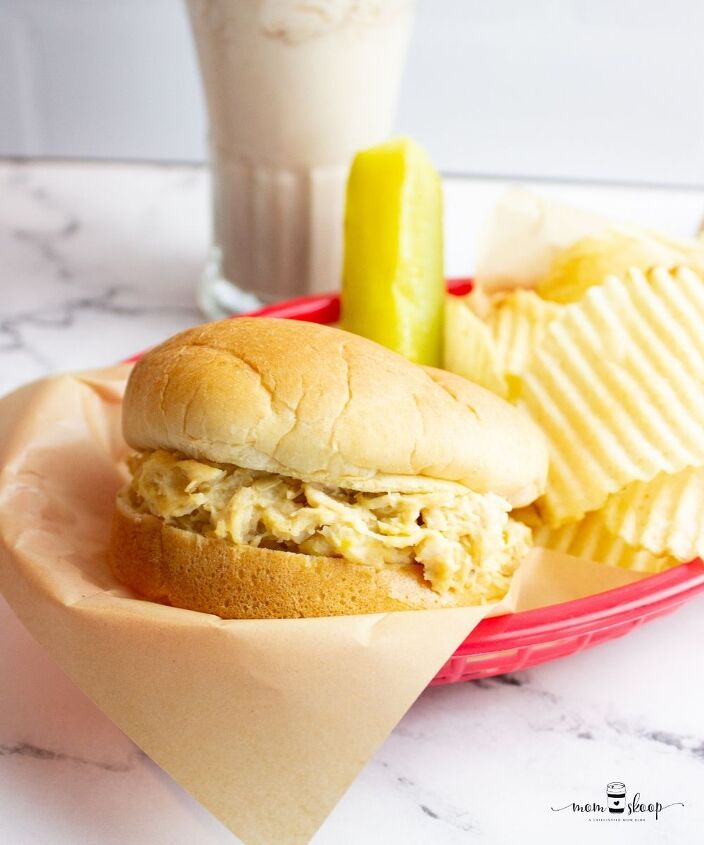 how to make the famous ohio shredded chicken sandwich, Traditional Ohio Hot Shredded Chicken Sandwich