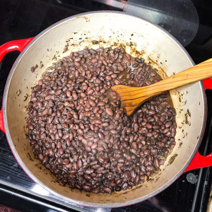 mexican black beans, Stir in lime juice