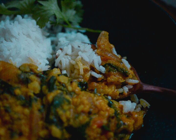 stewed spinach and lentils curry