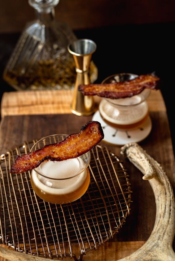 maple whiskey sour with candied bacon