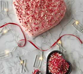How to Make a Heart Shaped Cake for Valentine’s Day