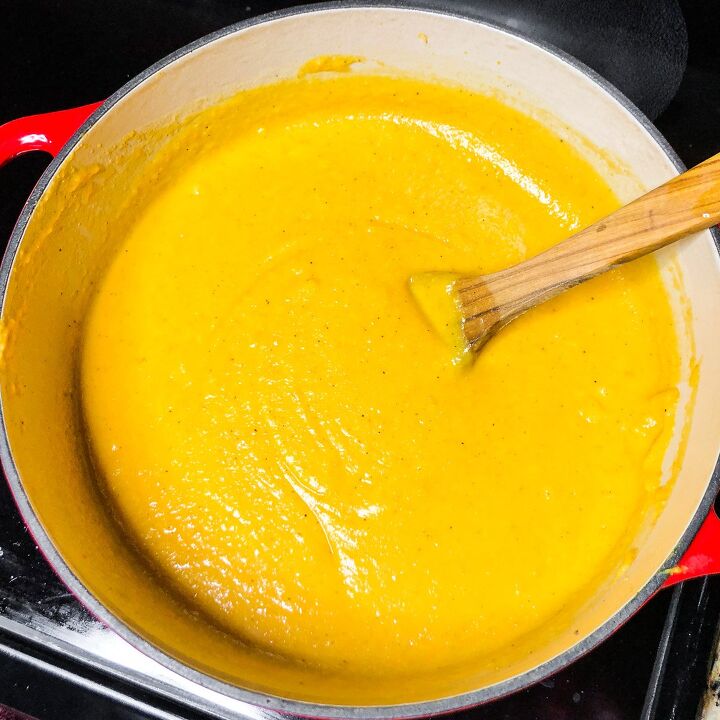 roasted butternut squash soup, Serve with your favorite toppings if desired