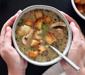 creamy mushroom soup with baby bellas, Up Close of Creamy Mushroom Soup