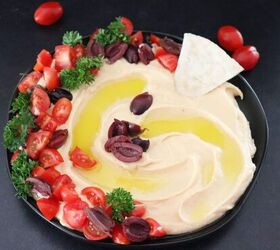 Creamy Traditional Lebanese Hummus