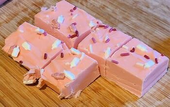 Strawberry 2 Ingredient Fudge With Frosting