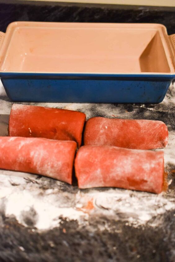 red velvet cinnamon rolls