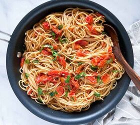 20-Minute Cherry Tomato Basil Pasta | Foodtalk
