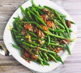 green beans with tomato confit and shallots