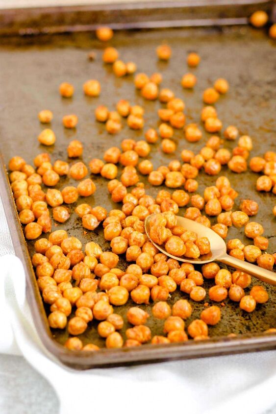 easy oven roasted chickpeas