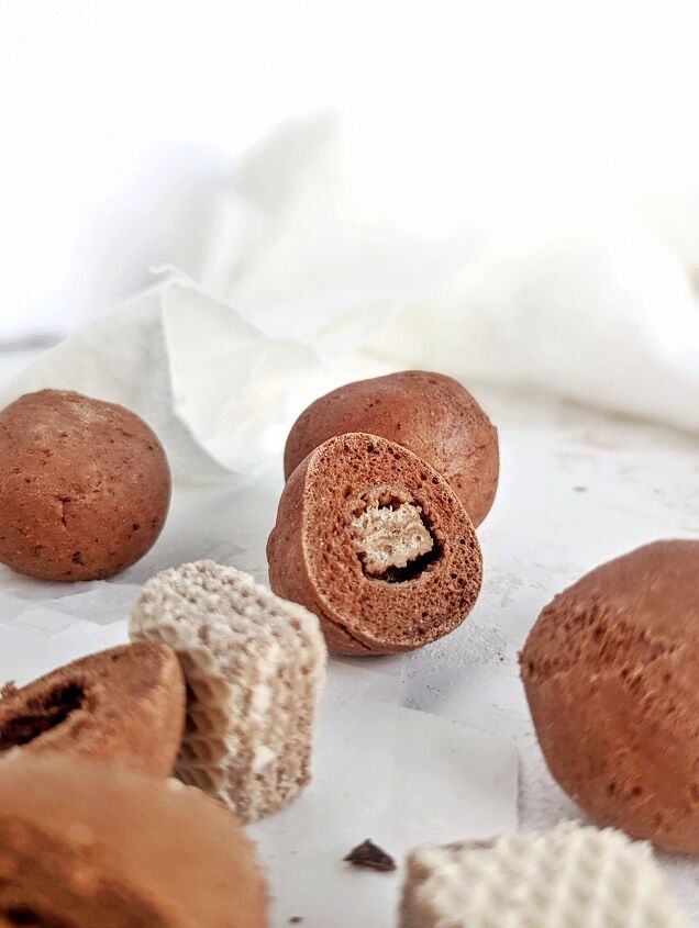 baked chocolate protein balls
