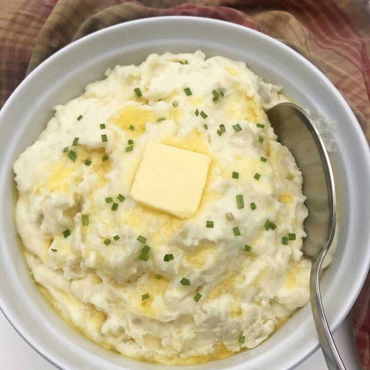 10 thanksgiving sides that will make your guests ignore the turkey, 10 Roasted Garlic Mashed Potatoes
