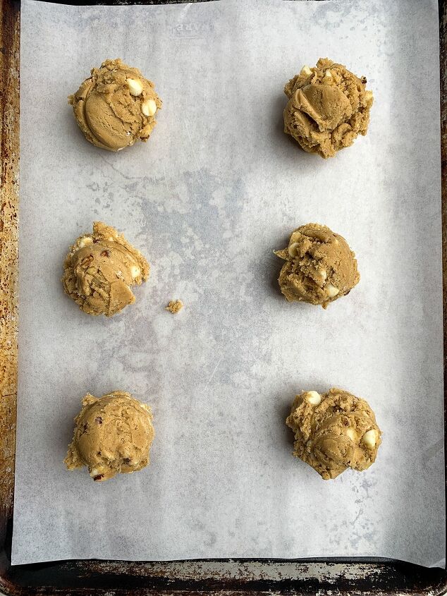 chai spice white chocolate chip cookies
