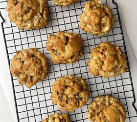 Chai Spice White Chocolate Chip Cookies